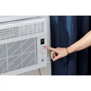 GE - 150 Sq. Ft. 5,000 BTU Window Air Conditioner With Remote - White 8 GE - 150 Sq. Ft. 5,000 BTU Window Air Conditioner With Remote - White - Image 6