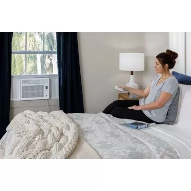 GE - 150 Sq. Ft. 5,000 BTU Window Air Conditioner With Remote - White 7 GE - 150 Sq. Ft. 5,000 BTU Window Air Conditioner With Remote - White - Image 5