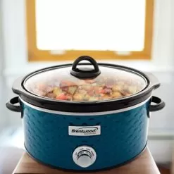 Brentwood Scallop Pattern 4.5 Quart Slow Cooker In Blue - Blue -Appliance Shop 91050f14 0dba 4843 8738 1da8d6d7d61f