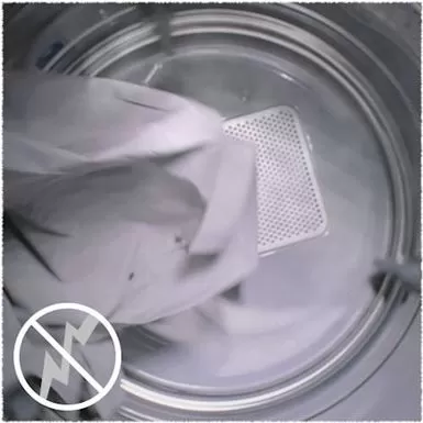 GE - 7.8 Cu. Ft. 12-Cycle Electric Dryer With Steam - Sapphire Blue 4 GE - 7.8 Cu. Ft. 12-Cycle Electric Dryer With Steam - Sapphire Blue - Image 2