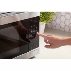 GE - 1.0 Cu. Ft. Convection Countertop Microwave With Air Fry - Black Stainless Steel 25 GE - 1.0 Cu. Ft. Convection Countertop Microwave With Air Fry - Black Stainless Steel -Appliance Shop b442ffdd 7f04 520b 91e2 5650c3d4ef54