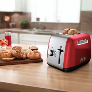 KitchenAid 2-Slice Toaster With Illuminated Button In Empire Red 5 KitchenAid 2-Slice Toaster With Illuminated Button In Empire Red - Image 3