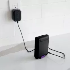 Shark - Detect Pro Cordless Stick Vacuum, QuadClean Multi-Surface Brushroll, HEPA Filter, Detect Technology - White/Beats Brass -Appliance Shop ccc0948e 11df 5ea1 b3e2 4987fa8ed6f7