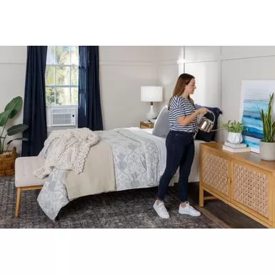 GE - 150 Sq. Ft. 5,000 BTU Window Air Conditioner With Remote - White 10 GE - 150 Sq. Ft. 5,000 BTU Window Air Conditioner With Remote - White - Image 8