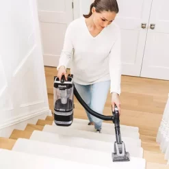 Shark - Lift-Away ADV Upright Vacuum Cleaner -Appliance Shop e11e6b5a f27e 4d8c 9629 55a98695b6ea