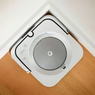 IRobot - Braava Jet M6 Wi-Fi Connected Robot Mop - White 12 IRobot - Braava Jet M6 Wi-Fi Connected Robot Mop - White - Image 10